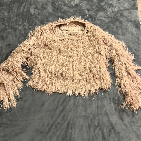 Fringe crop Sweater - Picture 1 of 1